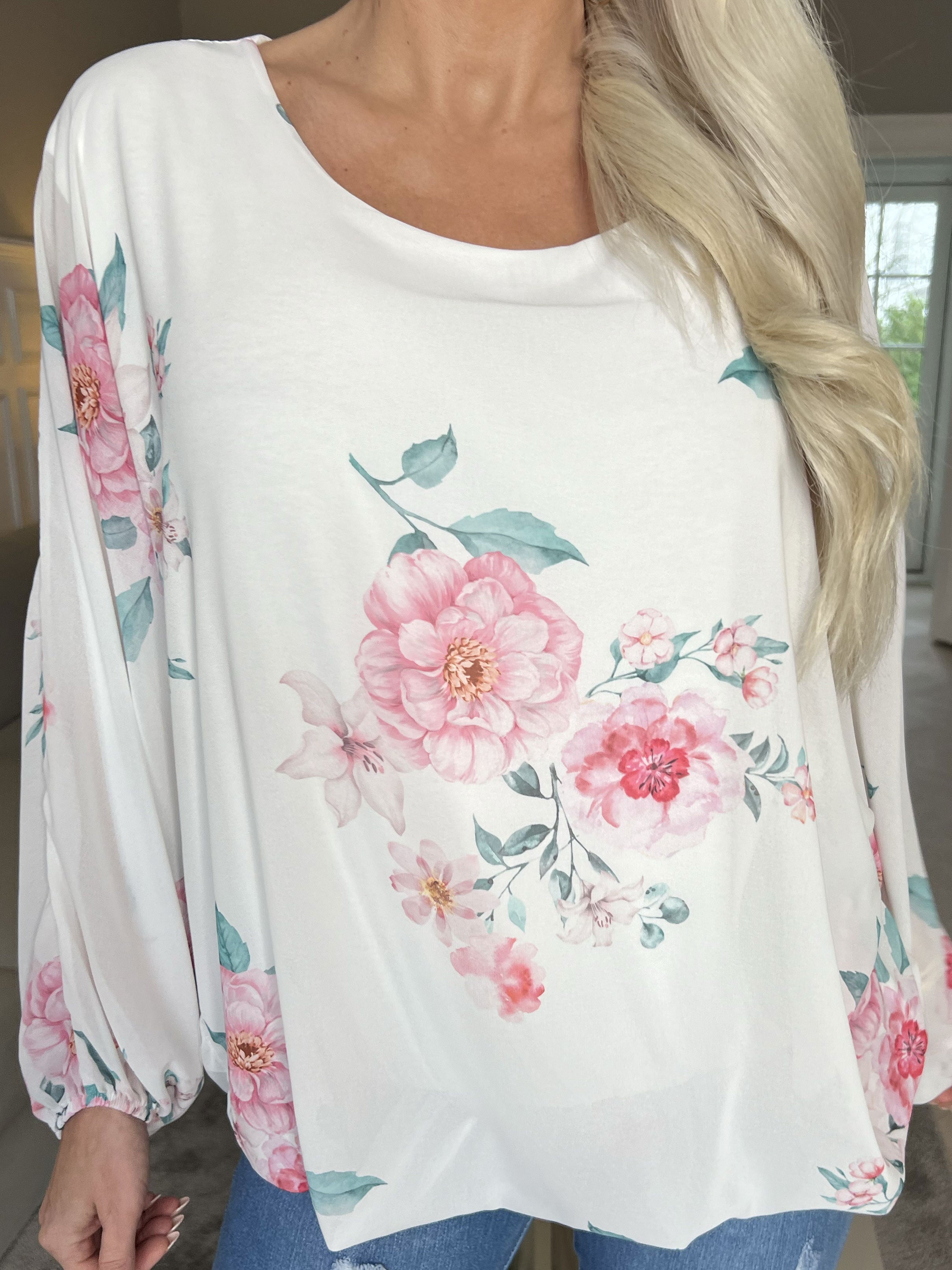 Destiny Rose - Blus i chiffong med bondrosor